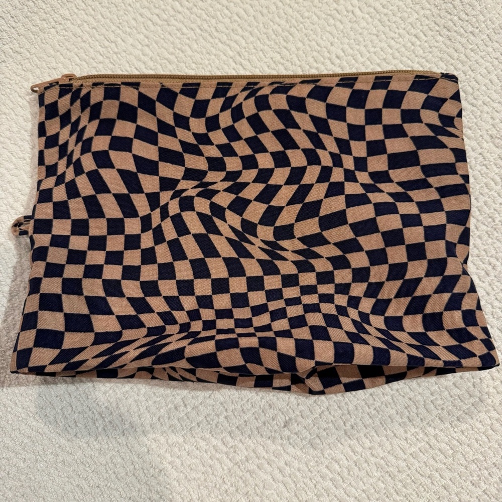 BAGGU Trippy Checker Medium Go Pouch